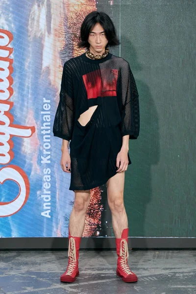 Look 26